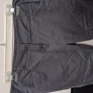 Gray New York and Company Cropped Pants Size 6